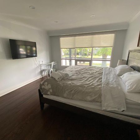 Yonge And Finch Subway !L Spacious & Bright Private Bedroom With Shared Amenties Toronto Bagian luar foto