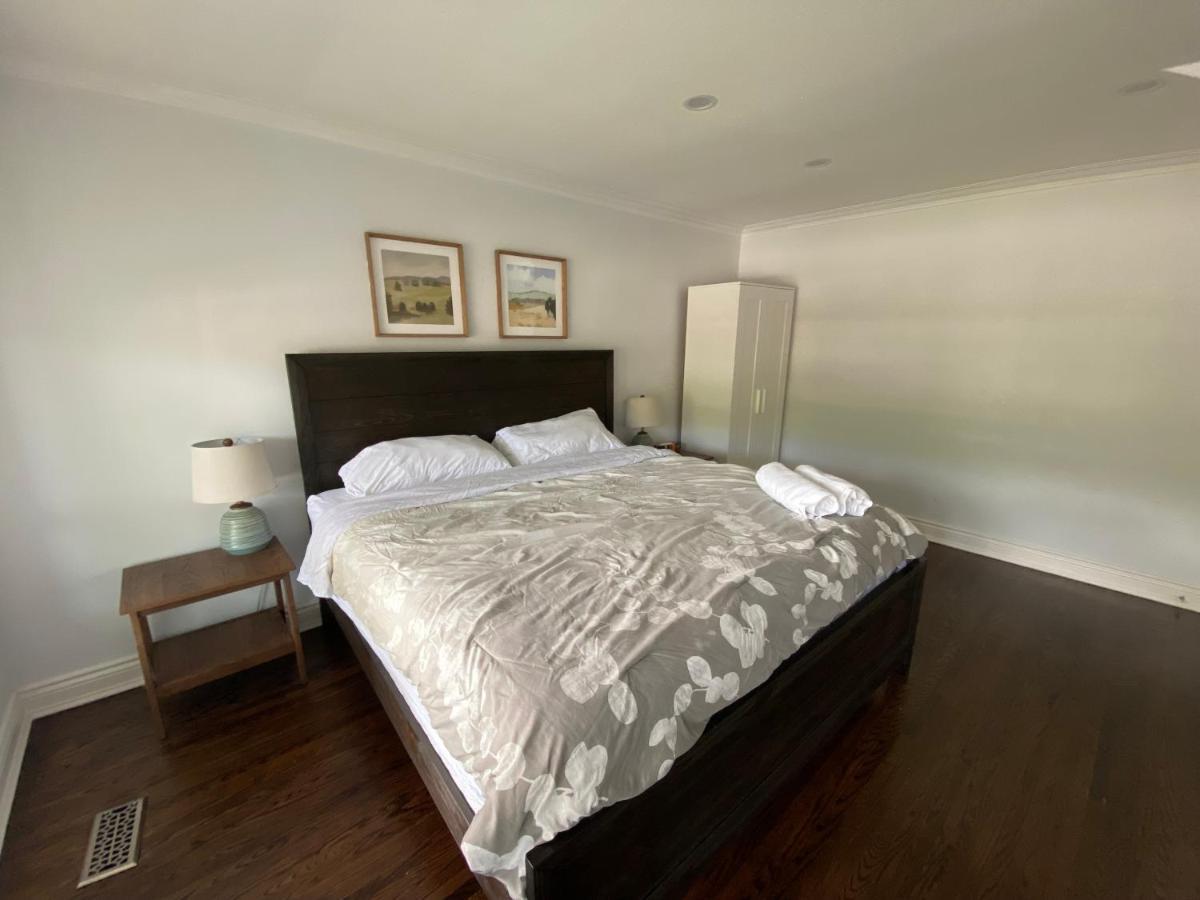 Yonge And Finch Subway !L Spacious & Bright Private Bedroom With Shared Amenties Toronto Bagian luar foto